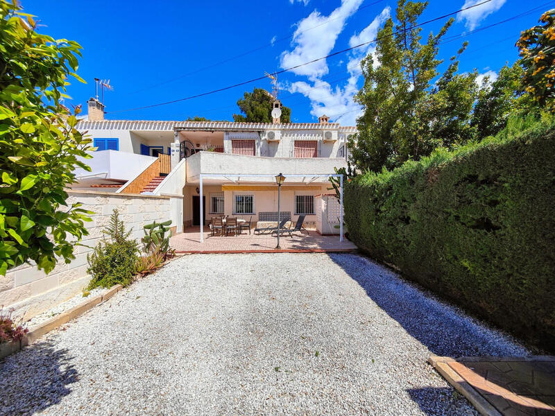 Villa til salg i Orihuela Costa, Alicante