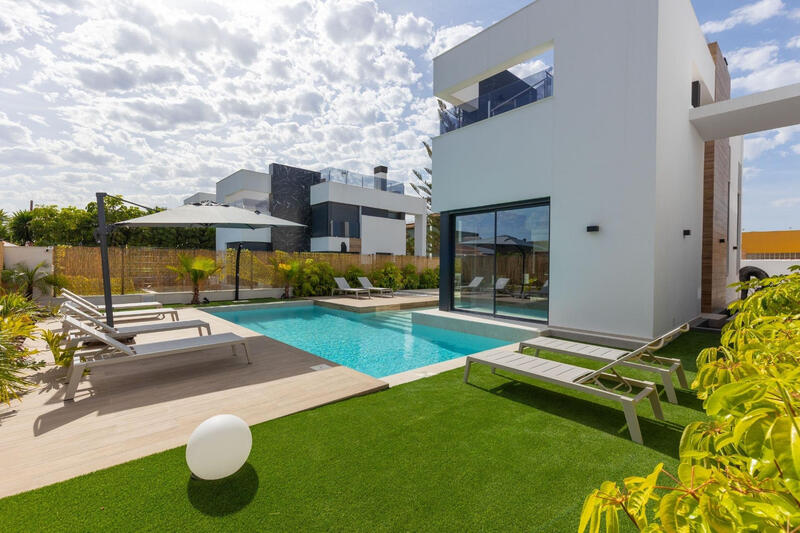 3 slaapkamer Villa Te koop