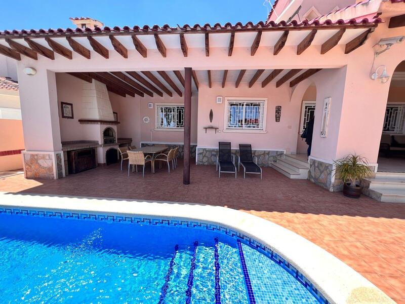3 slaapkamer Villa Te koop