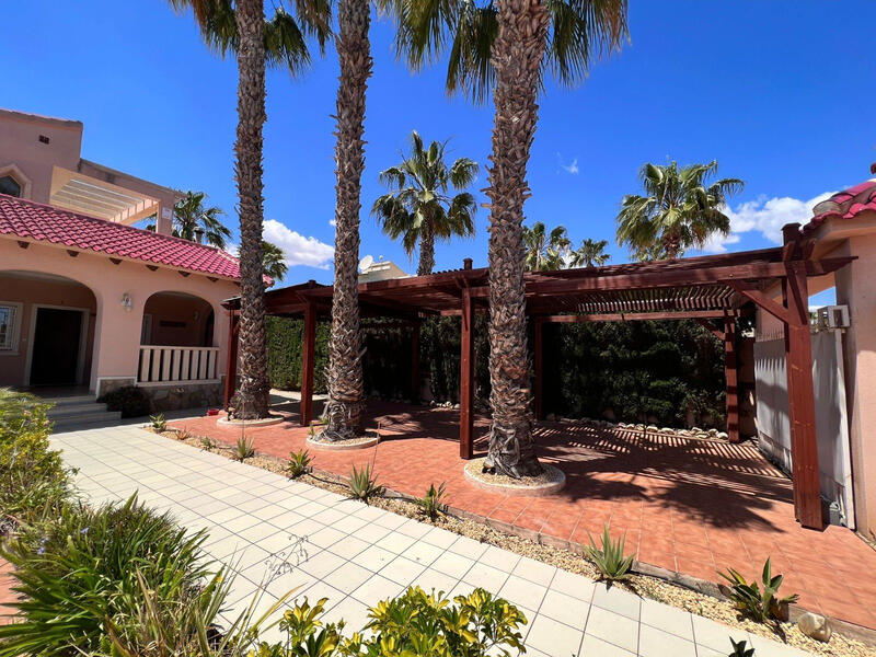 3 slaapkamer Villa Te koop