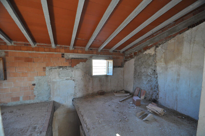4 Schlafzimmer Landhaus zu verkaufen