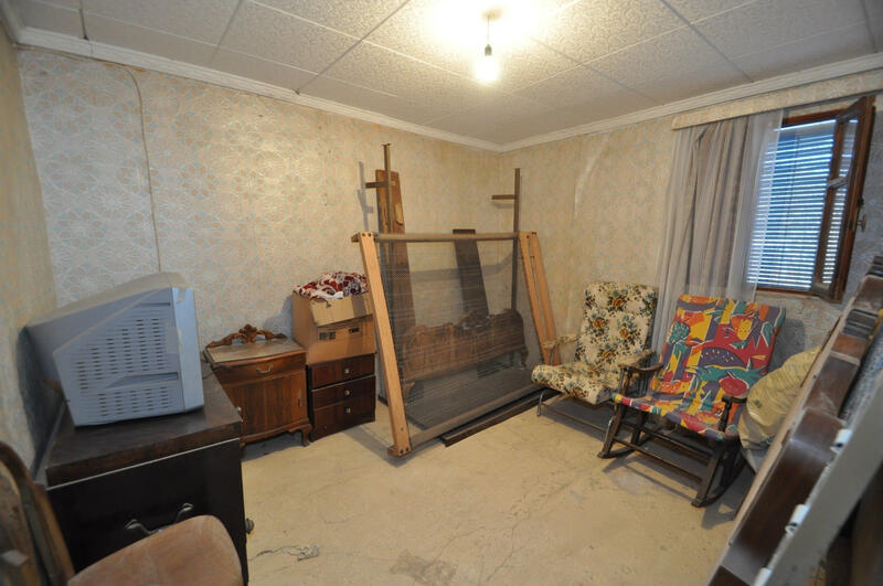 2 Schlafzimmer Landhaus zu verkaufen