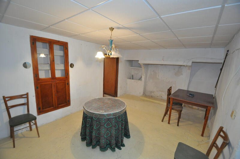 2 Schlafzimmer Landhaus zu verkaufen