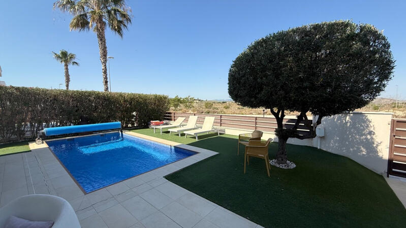 3 Cuarto Villa en venta