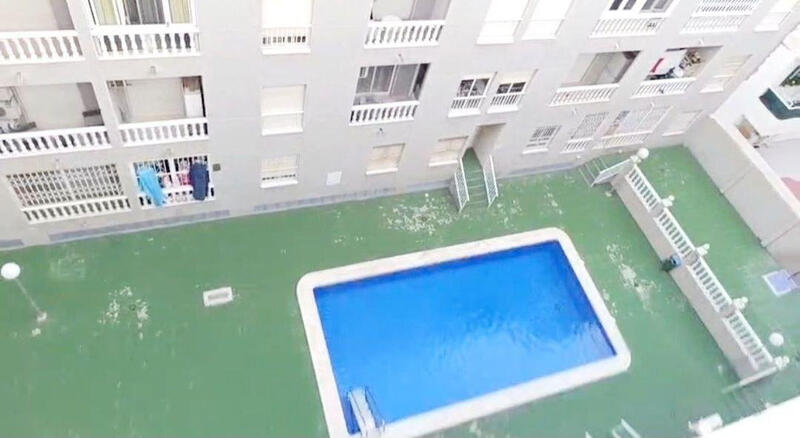 2 slaapkamer Appartement Te koop
