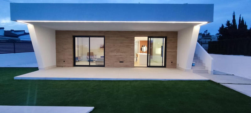 Villa til salg i Ciudad Quesada, Alicante