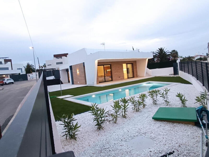 3 slaapkamer Villa Te koop