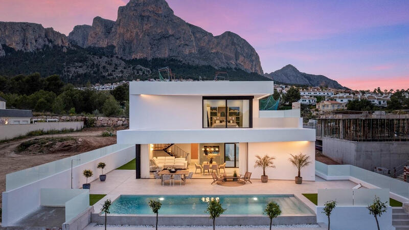4 slaapkamer Villa Te koop