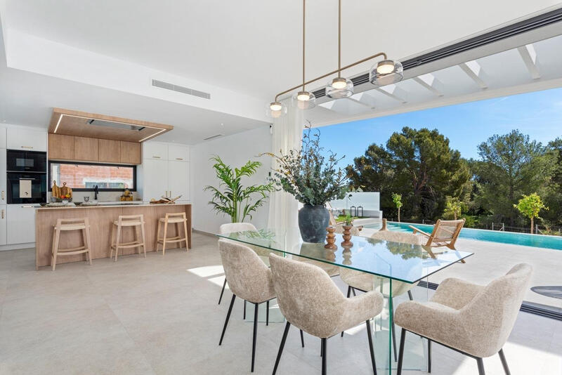 4 slaapkamer Villa Te koop