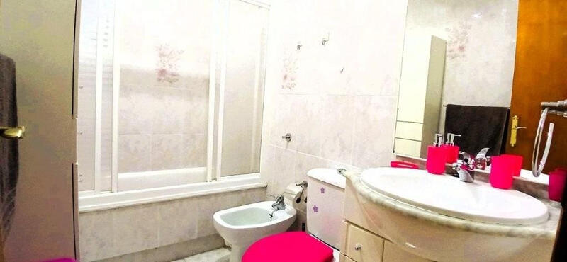 2 slaapkamer Appartement Te koop