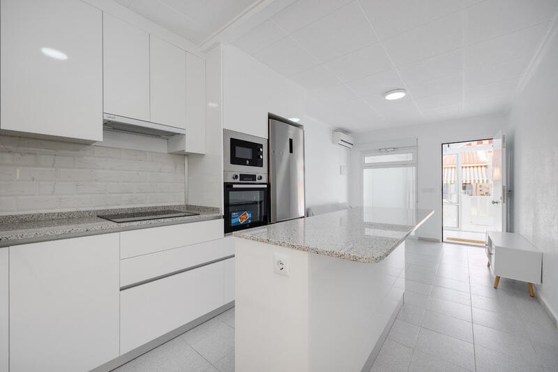 Townhouse for sale in Torrevieja, Alicante