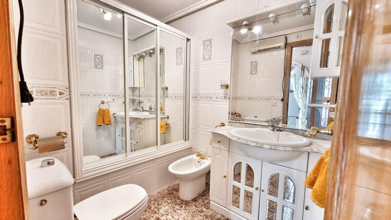 1 Cuarto Apartamento en venta