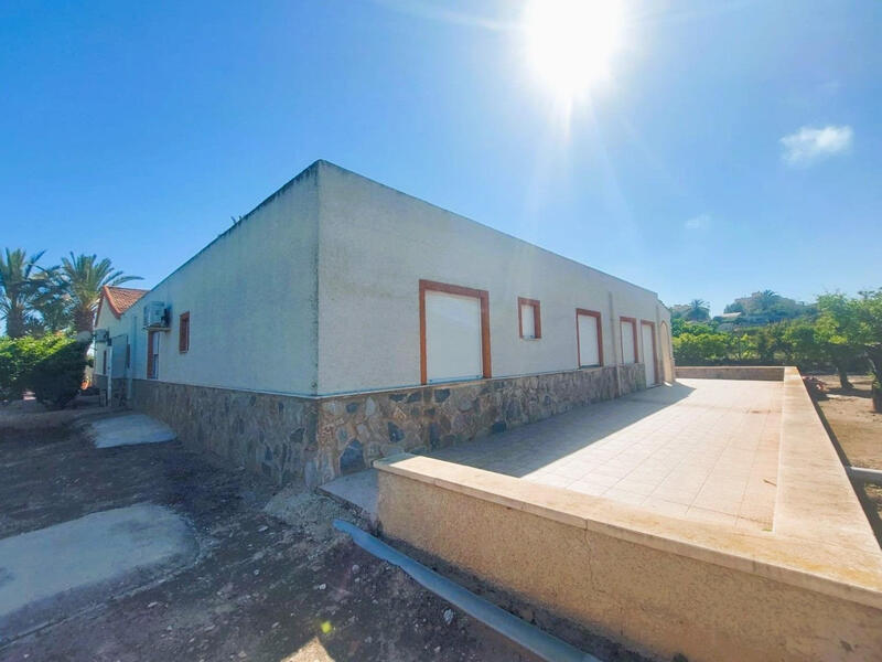 5 спальная комната Деревенский Дом продается