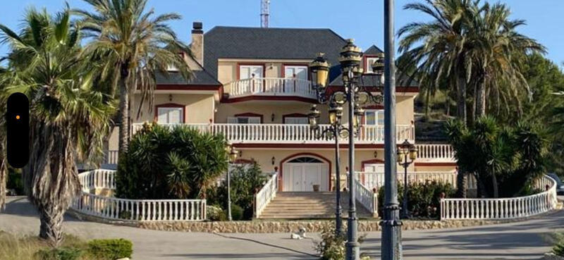 Villa Te koop in Torrevieja, Alicante