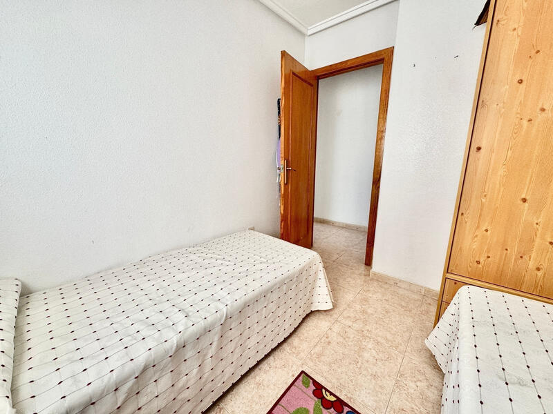 2 спальная комната квартира продается