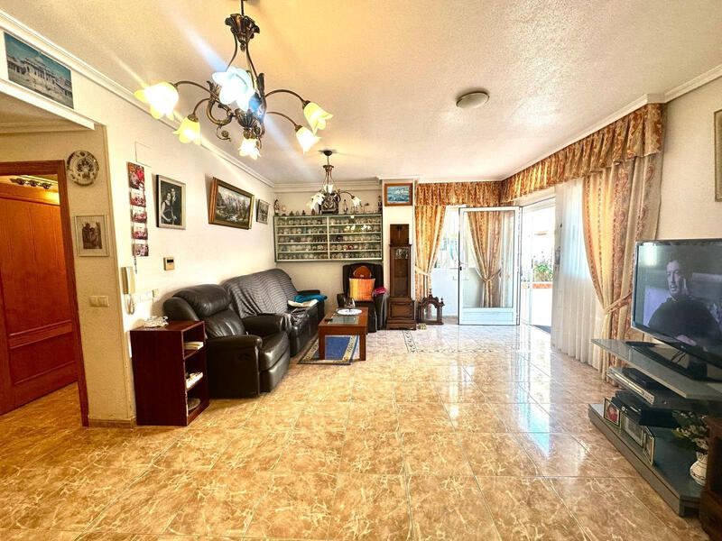 Apartamento en venta en Torrevieja, Alicante