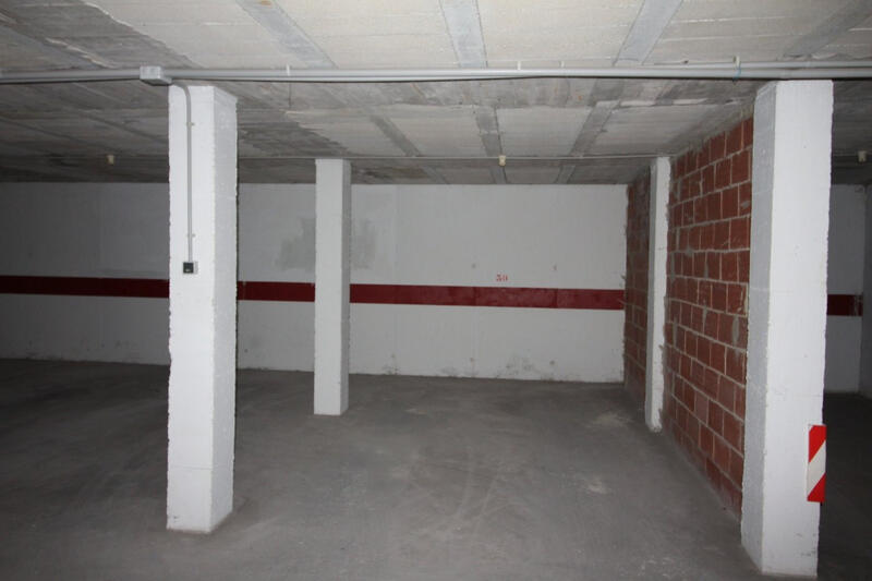 Land Te koop