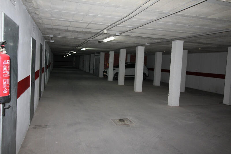 Land Te koop