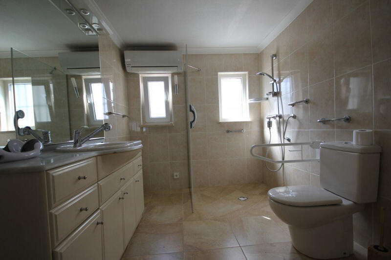 3 Cuarto Villa en venta
