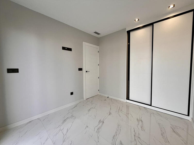 3 slaapkamer Appartement Te koop