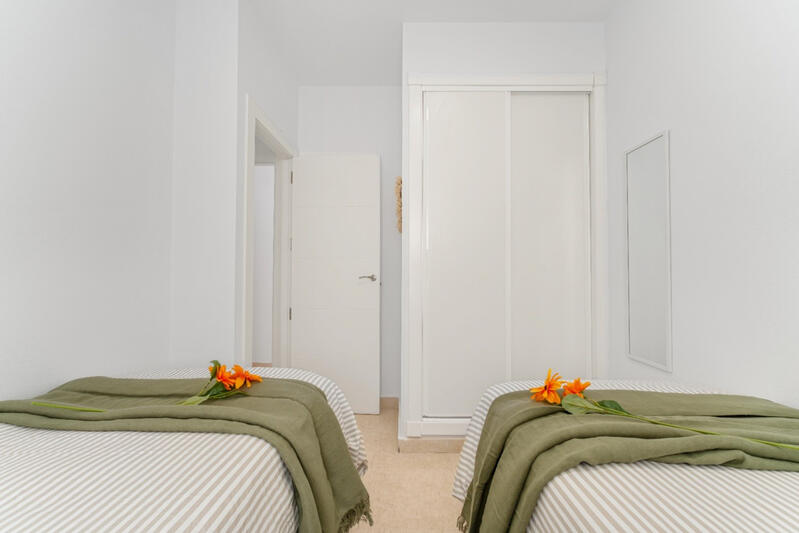 2 slaapkamer Tweezijdig Te koop