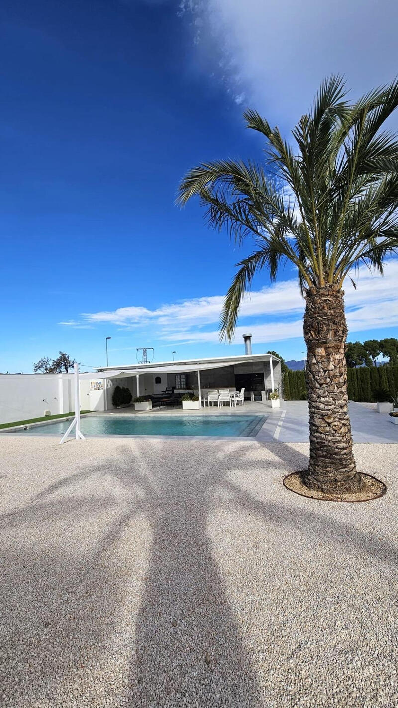 4 Cuarto Villa en venta
