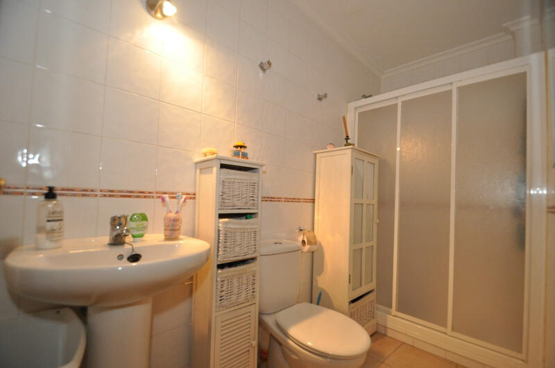 4 bedroom Townhouse for sale