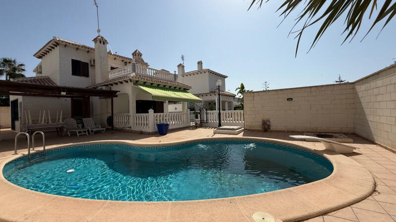 Villa for sale in Orihuela, Alicante