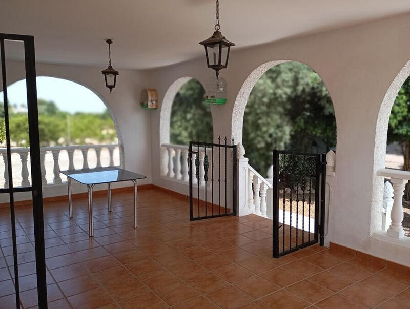 2 Cuarto Casa de Campo en venta