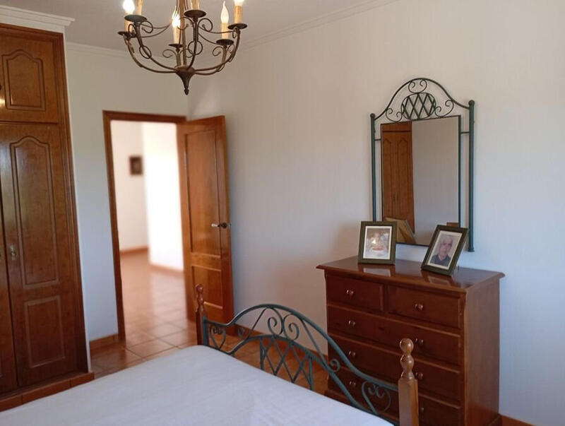 2 Cuarto Casa de Campo en venta