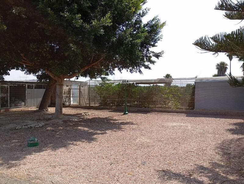 2 Cuarto Casa de Campo en venta