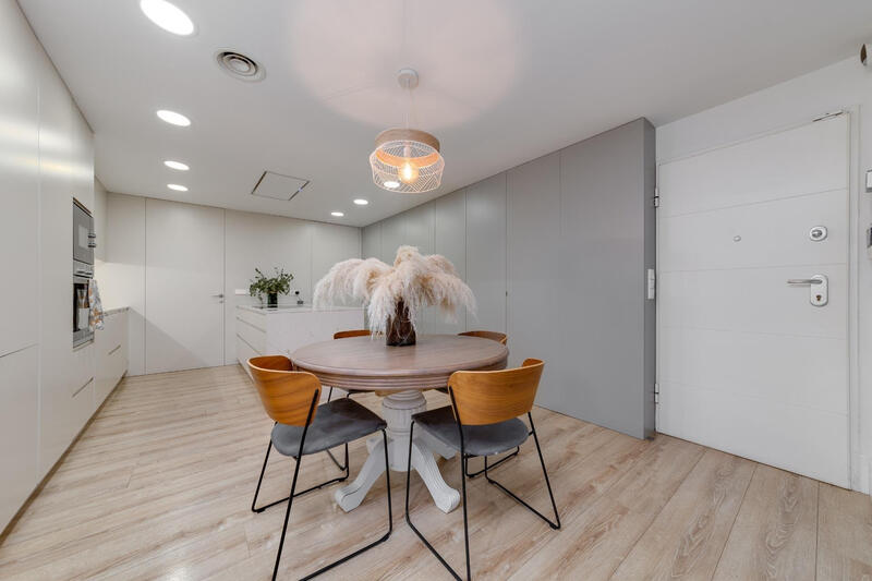 4 chambre Appartement à vendre