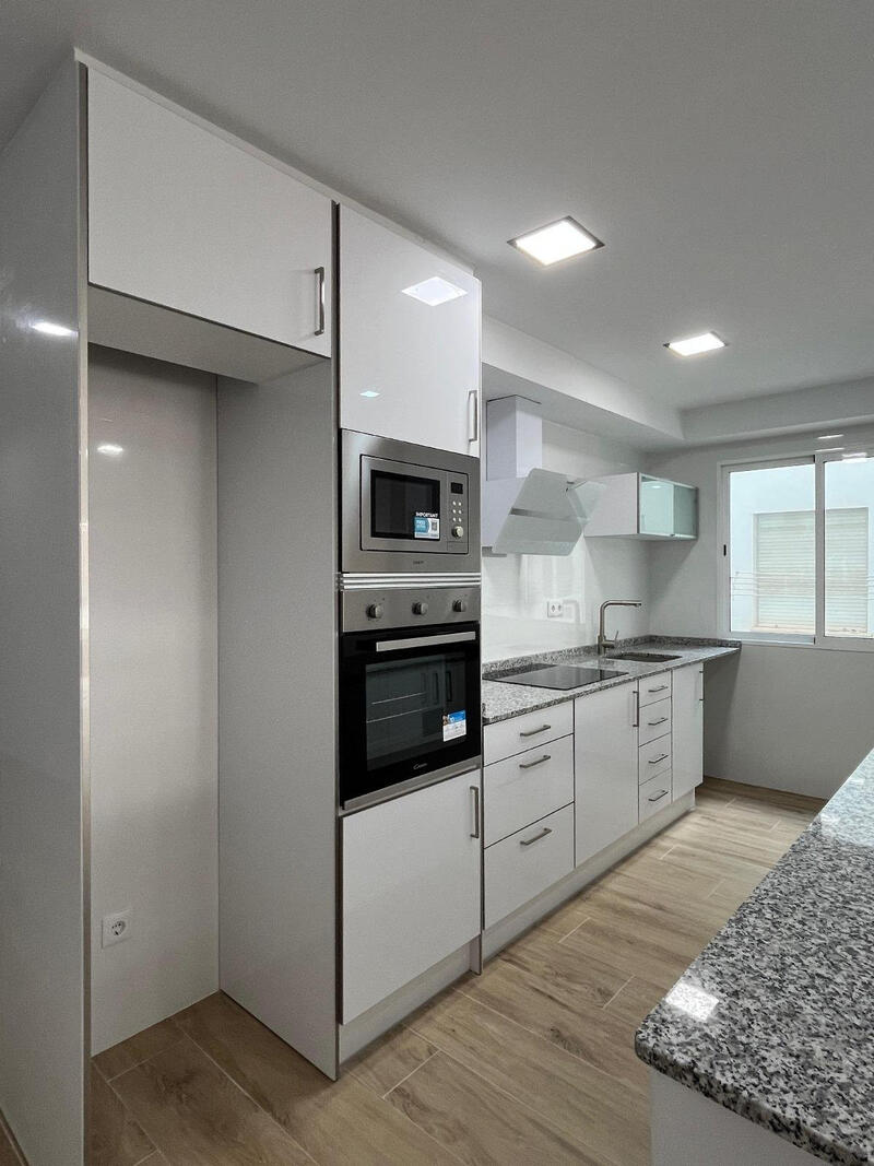 3 bedroom Apartment for sale