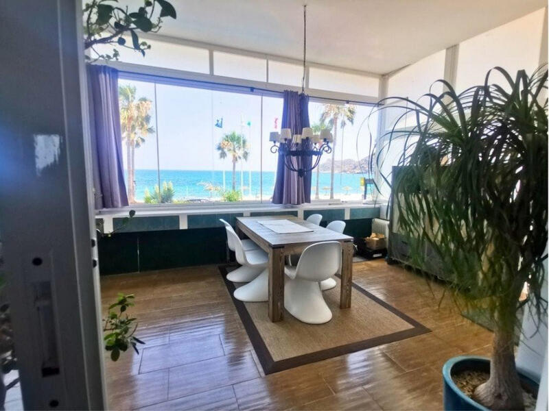 7 Cuarto Villa en venta
