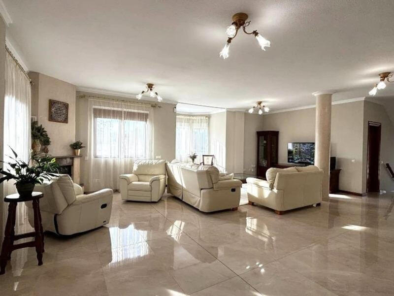 5 Cuarto Villa en venta