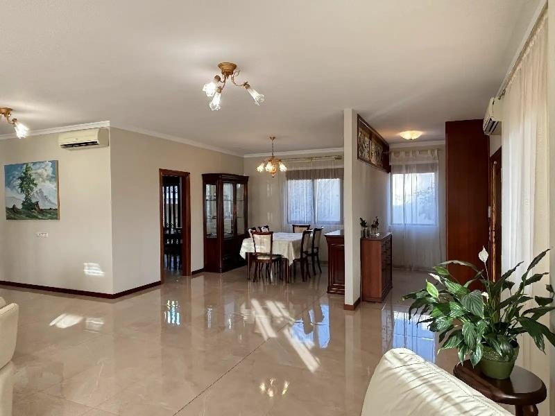 5 Cuarto Villa en venta