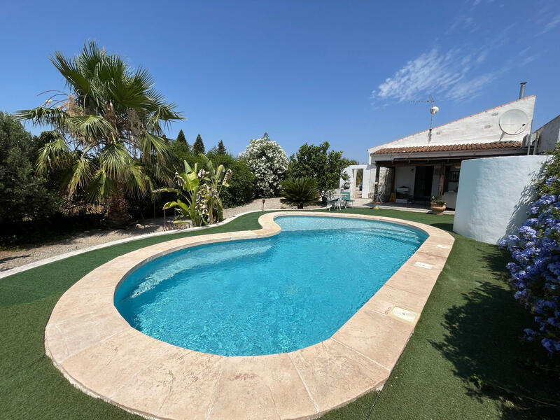 4 Cuarto Villa en venta