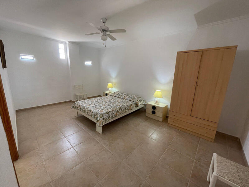 4 Cuarto Villa en venta