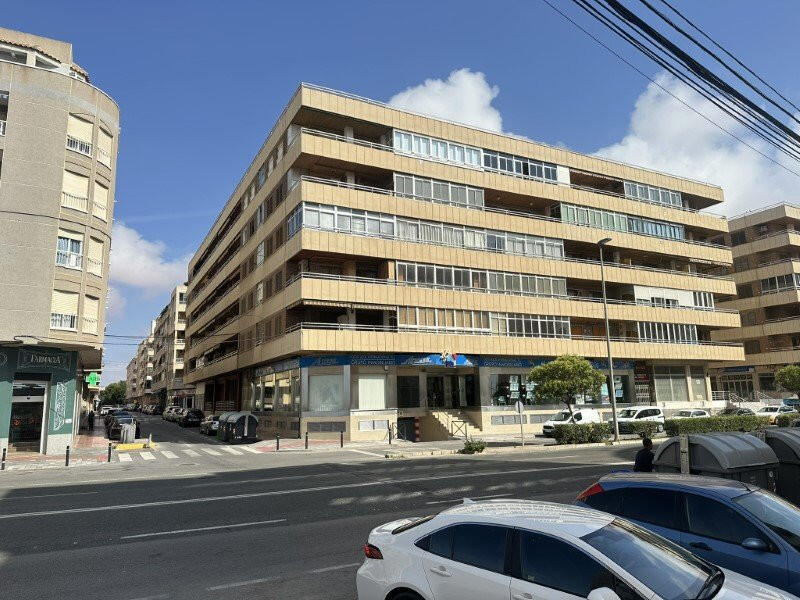 3 bedroom Apartment for sale