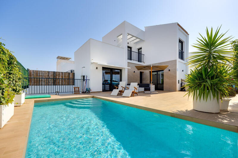 Villa til salg i Ciudad Quesada, Alicante