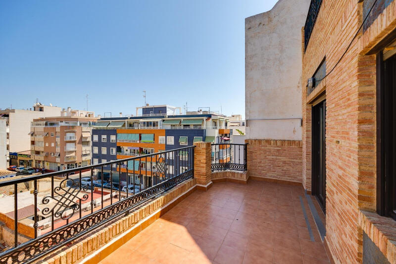 Appartement zu verkaufen in Torrevieja, Alicante