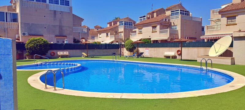 Duplex til salg i Torrevieja, Alicante