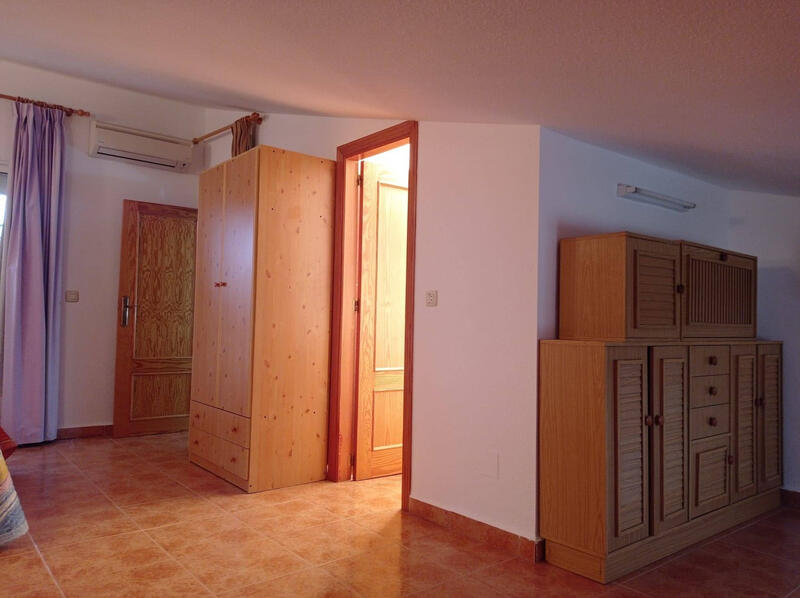 3 sovrum Duplex till salu