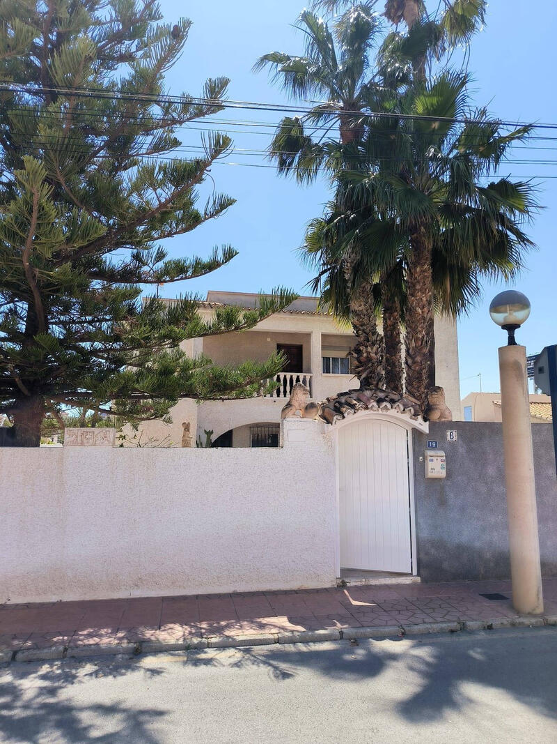 Byhus til salg i Orihuela Costa, Alicante