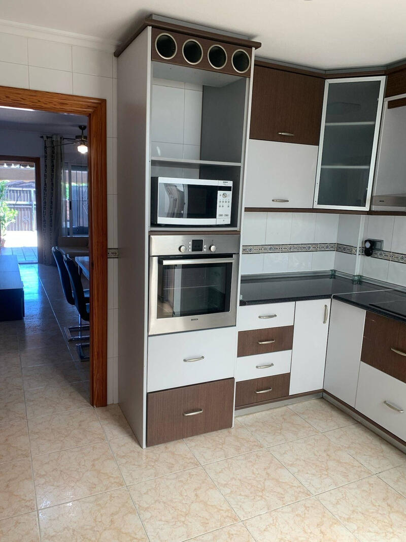2 Schlafzimmer Duplex zu verkaufen