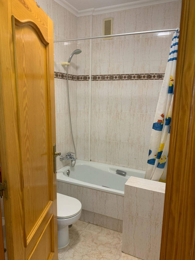 2 Schlafzimmer Duplex zu verkaufen