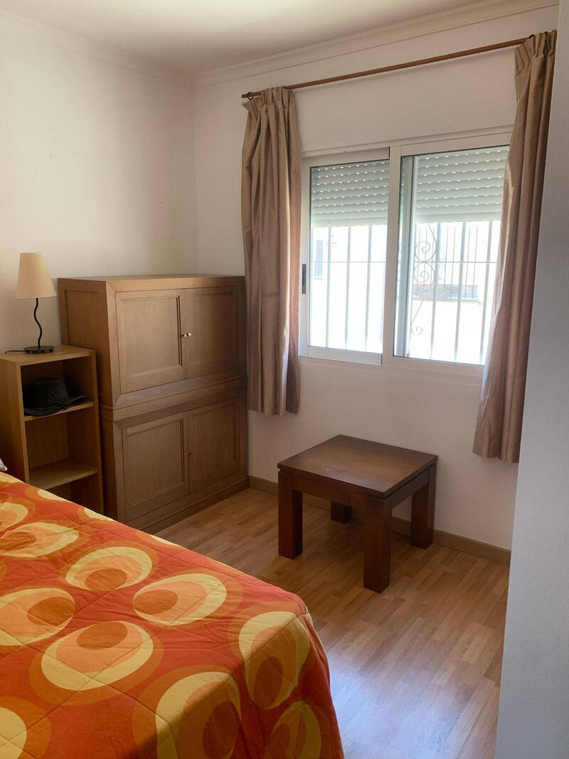 2 Schlafzimmer Duplex zu verkaufen