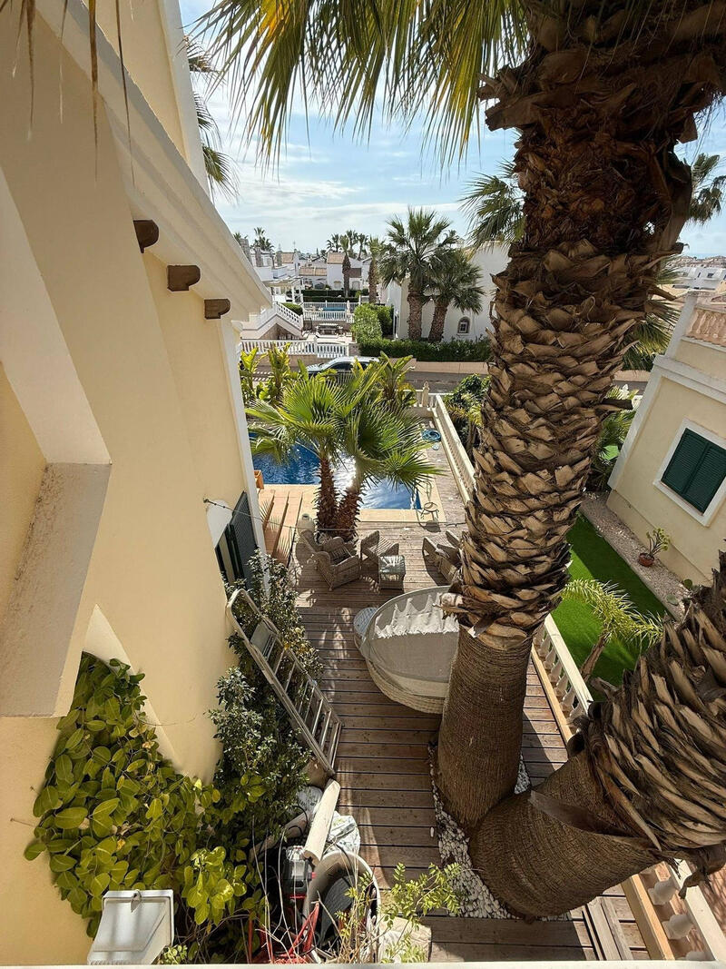3 Cuarto Villa en venta