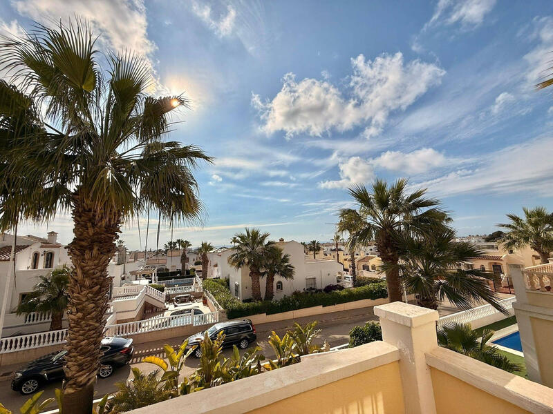3 Cuarto Villa en venta