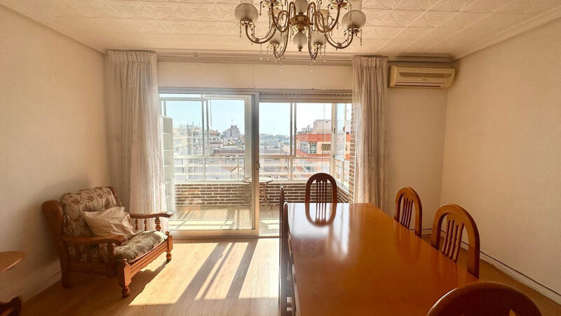 3 bedroom Apartment for sale